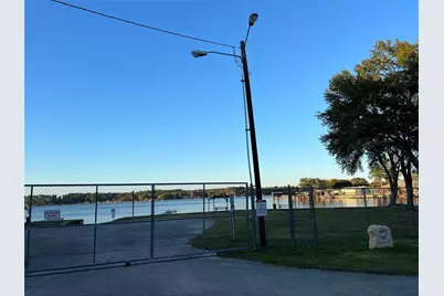 13910 Anchor Court, Willis, TX 77318 - Photo 12