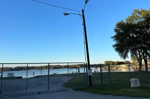 13910 Anchor Ct, Willis, TX 77318 - Photo 12