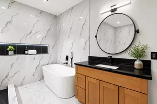 991 South Ln, Houston, TX 77088 - Photo 20