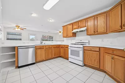 10027 Encino Cove Court, Houston, TX 77064 - Photo 12