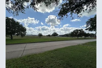 230 Lake Road, Lake Jackson, TX 77566 - Photo 6