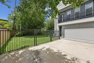3014 Dolores Park Ln, Houston, TX 77057 - Photo 2
