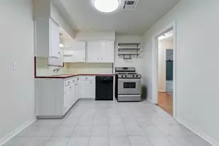 4026 Omeara Dr, Houston, TX 77025 - Photo 6