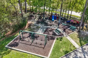 26920 Carriage Manor Ln, Kingwood, TX 77339 - Photo 34