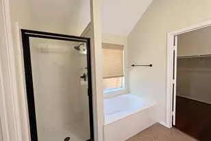 26920 Carriage Manor Ln, Kingwood, TX 77339 - Photo 24