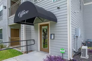 2930 Plum Creek Ln, Houston, TX 77087 - Photo 10