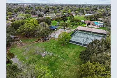 2823 Forest Point Drive, League City, TX 77573 - Photo 20