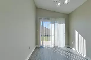 3131 Kelling St, Houston, TX 77045 - Photo 6