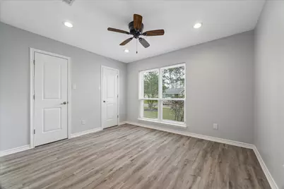 2811 Frostwood Circle, Dickinson, TX 77539 - Photo 4