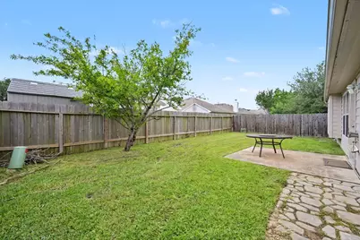 10235 Mills Run Drive, Houston, TX 77070 - Photo 22