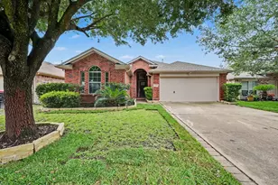 10235 Mills Run Dr, Houston, TX 77070 - Photo 1