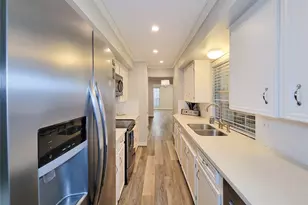 6302 1st St, Bellaire, TX 77401 - Photo 8