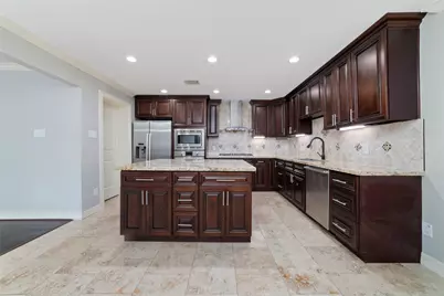 3815 April Lane, Houston, TX 77092 - Photo 8