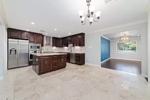 3815 April Ln, Houston, TX 77092 - Photo 6