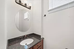1717 Francis St, Houston, TX 77004 - Photo 16