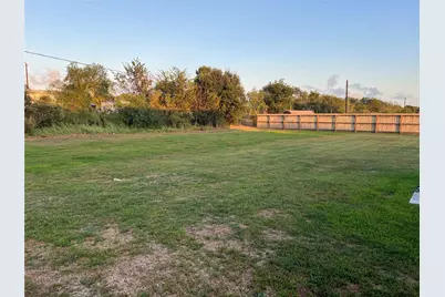 13036 Annette Road, Angleton, TX 77515 - Photo 12