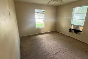 1139 7th Ave N, Texas City, TX 77590 - Photo 12