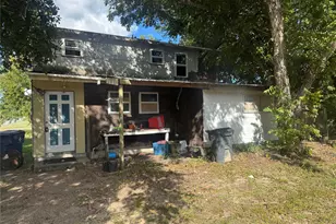 1139 7th Ave N, Texas City, TX 77590 - Photo 2