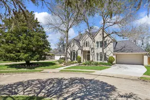 7807 Elm Tree Ct, Sugar Land, TX 77479 - Photo 1