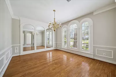 7807 Elm Tree Court, Sugar Land, TX 77479 - Photo 10