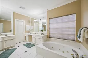 7807 Elm Tree Ct, Sugar Land, TX 77479 - Photo 18