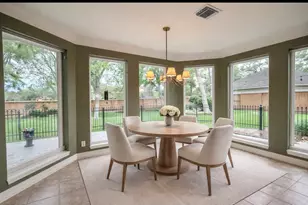 7807 Elm Tree Ct, Sugar Land, TX 77479 - Photo 18