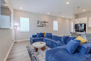 8124 Esther Acres Ln, Houston, TX 77088 - Photo 12