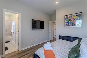 8124 Esther Acres Ln, Houston, TX 77088 - Photo 14