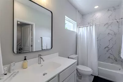 8124 Esther Acres Lane, Houston, TX 77088 - Photo 16