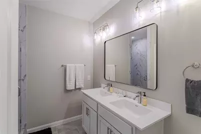 8124 Esther Acres Lane, Houston, TX 77088 - Photo 24