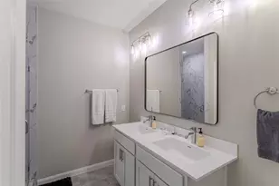 8124 Esther Acres Ln, Houston, TX 77088 - Photo 24