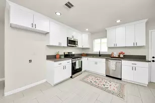 4802 Alvin St, Houston, TX 77033 - Photo 14