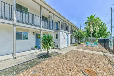 2002 27th Street #3, Galveston, TX 77550 - Photo 4