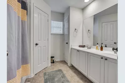 83 Scarlet Woods Court #83, The Woodlands, TX 77380 - Photo 20