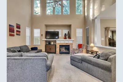 83 Scarlet Woods Court #83, The Woodlands, TX 77380 - Photo 8