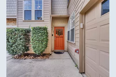 83 Scarlet Woods Court #83, The Woodlands, TX 77380 - Photo 2