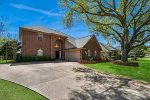 5606 Megan St, Pearland, TX 77581 - Photo 2