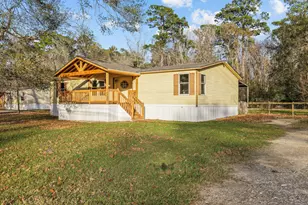 12902 Indian Ridge Dr, Dayton, TX 77535 - Photo 2