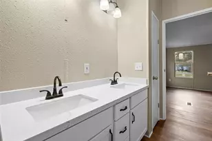 12902 Indian Ridge Dr, Dayton, TX 77535 - Photo 20