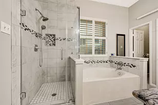12911 Chalfield Cir, Houston, TX 77044 - Photo 16