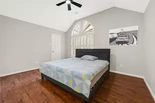 12911 Chalfield Cir, Houston, TX 77044 - Photo 24