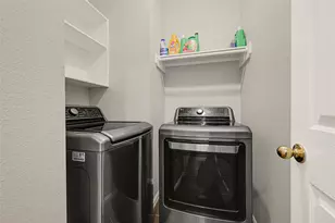 12911 Chalfield Cir, Houston, TX 77044 - Photo 18