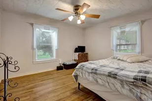 110 N Grace St, Crockett, TX 75835 - Photo 24