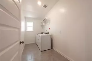 8015 Virginia Dr, Richmond, TX 77406 - Photo 8