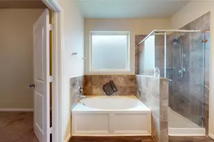 321 Terra Vis Cir, Montgomery, TX 77356 - Photo 20
