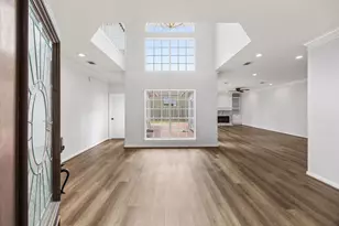 1723 Gingerleaf Ln, Houston, TX 77055 - Photo 4