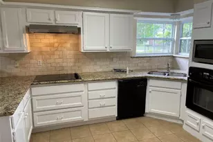 2914 Arrowhead Dr, Sugar Land, TX 77479 - Photo 6