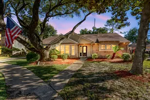 3806 Millbridge Dr, Houston, TX 77059 - Photo 32