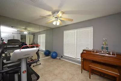 13102 Richmond Avenue, Houston, TX 77082 - Photo 18