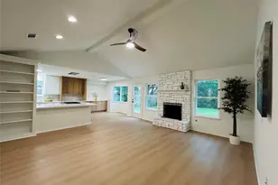 12118 Dorrance Ln, Meadows Place, TX 77477 - Photo 2